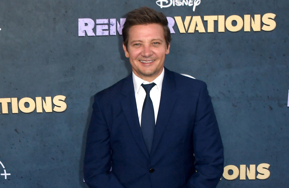 'O Dono de Kingstown': Jeremy Renner relata tratamento 'diferenciado' no set após grave acidente