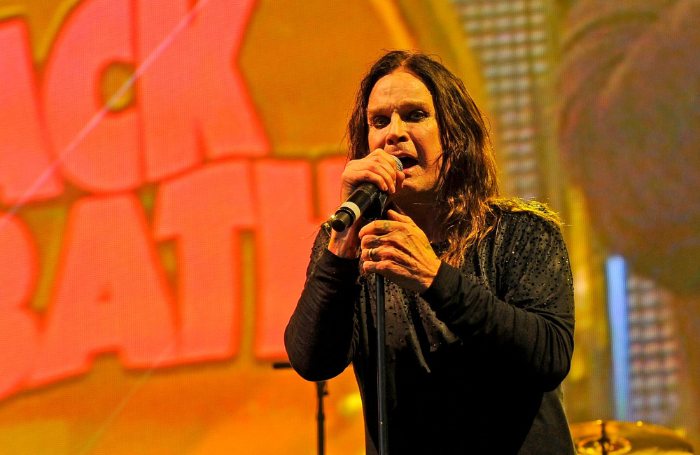 Helicóptero de resgate foi chamado à mansão de Ozzy Osbourne horas antes de sua morte