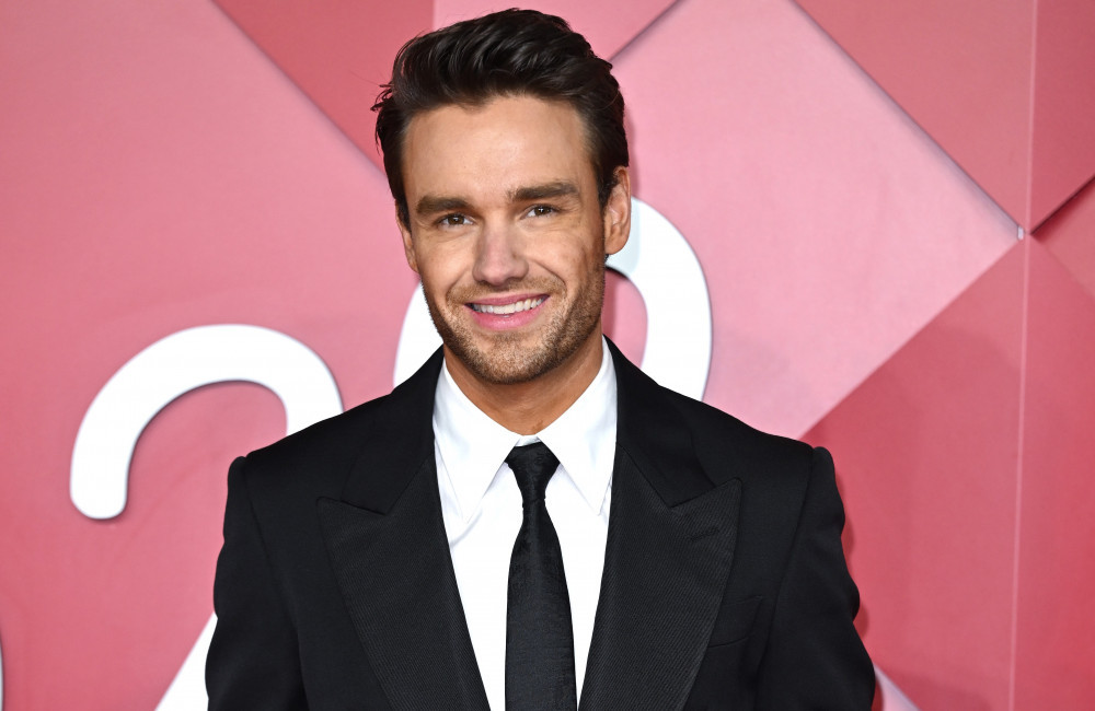'Tem sido insuportável', afirmam irmãs de Liam Payne um ano após morte do cantor