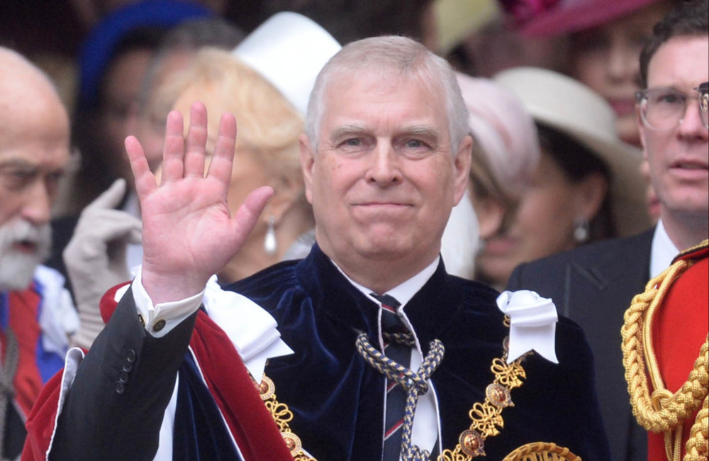 Autora apela para que príncipe Andrew revele o que sabe sobre Epstein e Virginia Giuffre