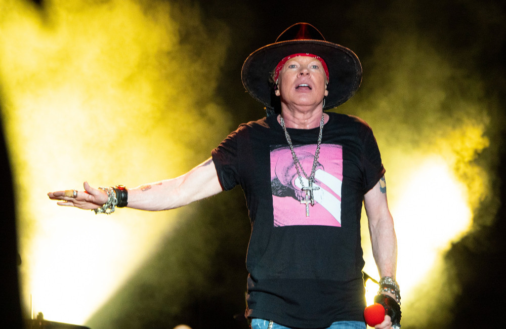 Guns N' Roses explica surto de Axl Rose em show na Argentina
