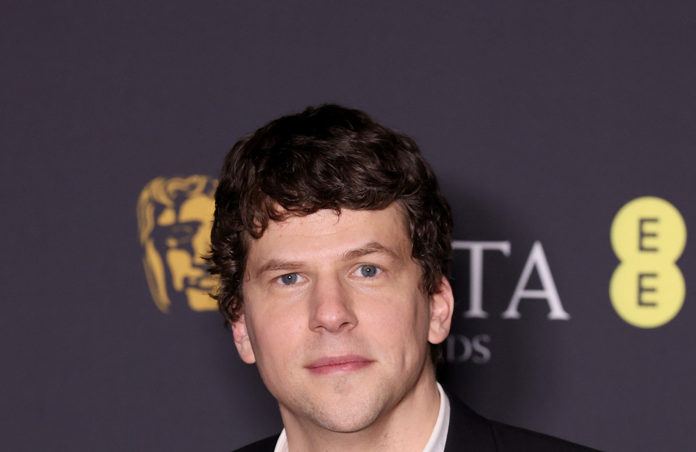 Jesse Eisenberg anuncia que vai doar um rim a um desconhecido ainda este ano