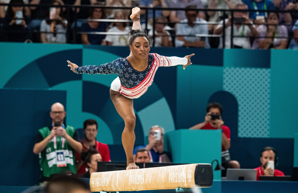 Simone Biles confirma ter passado por três cirurgias estéticas; veja quais