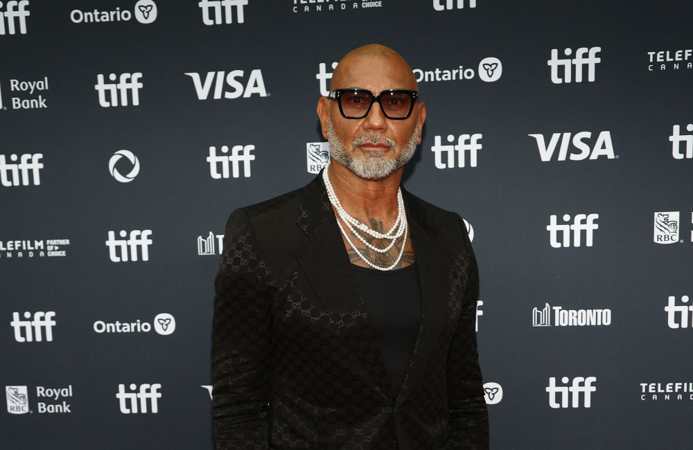 Dave Bautista elogia atuação de Henry Cavill em reboot the ‘Highlander’