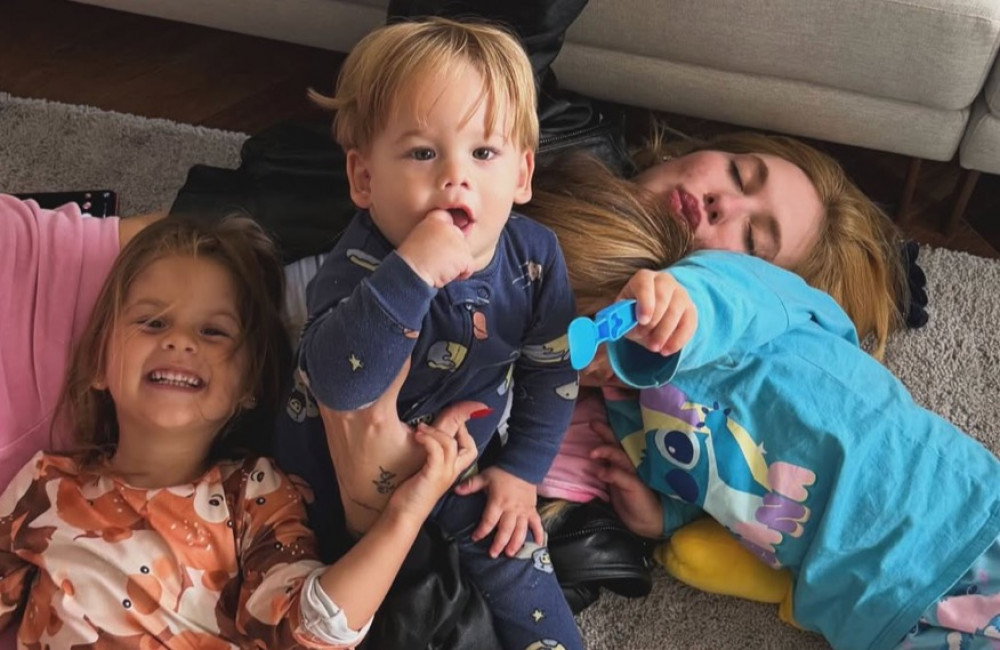 Virginia Fonseca registra reencontro com os filhos após viagem a Londres com Vini Jr