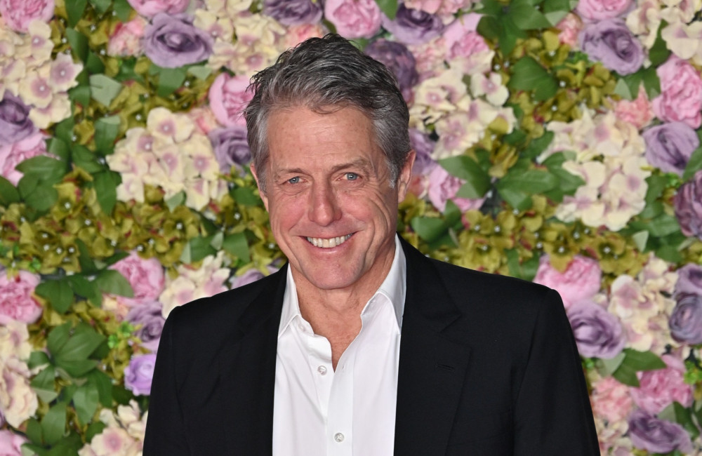 Hugh Grant diz que só virou ator 'para ser famoso e ganhar muito dinheiro'