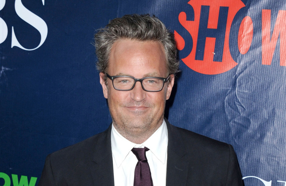 Pais de Matthew Perry culpam médico por papel decisivo na morte do ator de Friends