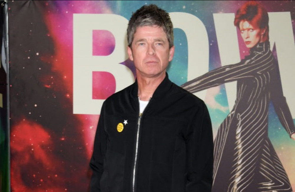 Noel Gallagher revela que doa roupas de grife para lojas de caridade