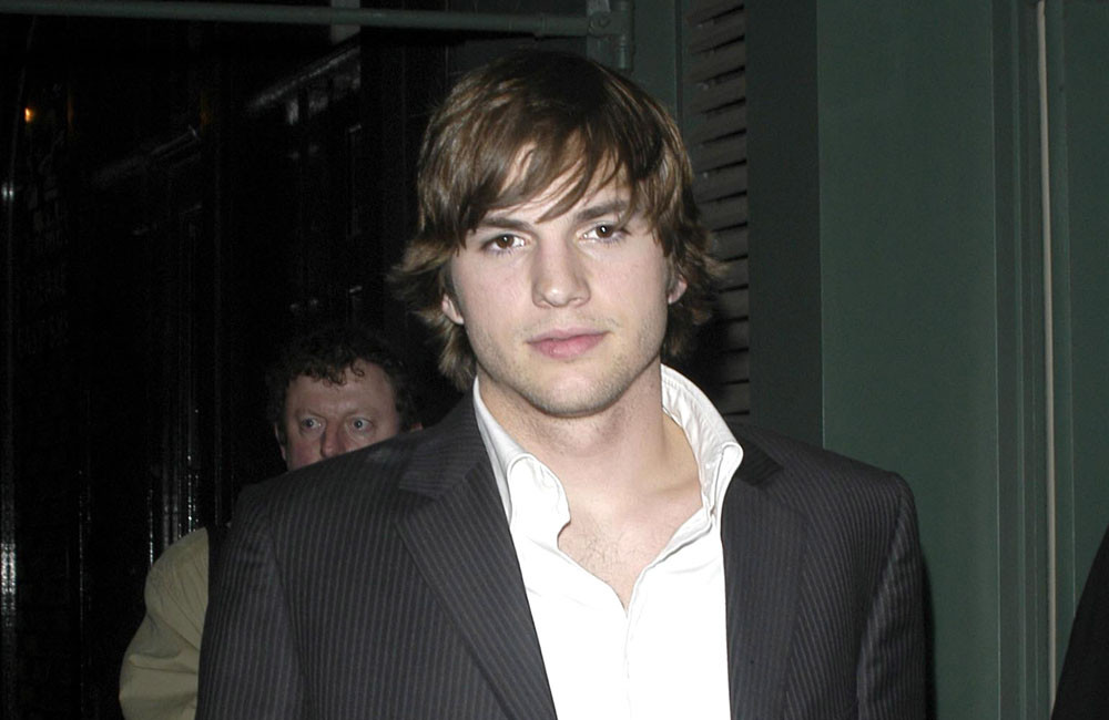 Ashton Kutcher revela por que perdeu trabalho como modelo de grife famosa