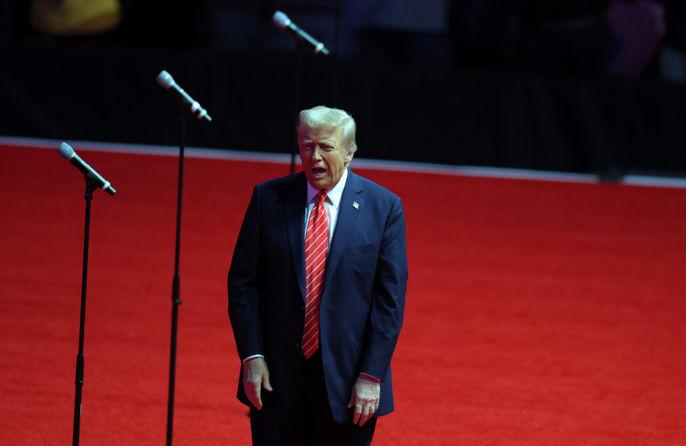 Troca de ofensas entre Trump e Robert De Niro esquenta