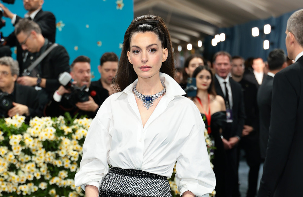 Anne Hathaway revela como se identifica com sua personagem em 'O Diabo Veste Prada 2'