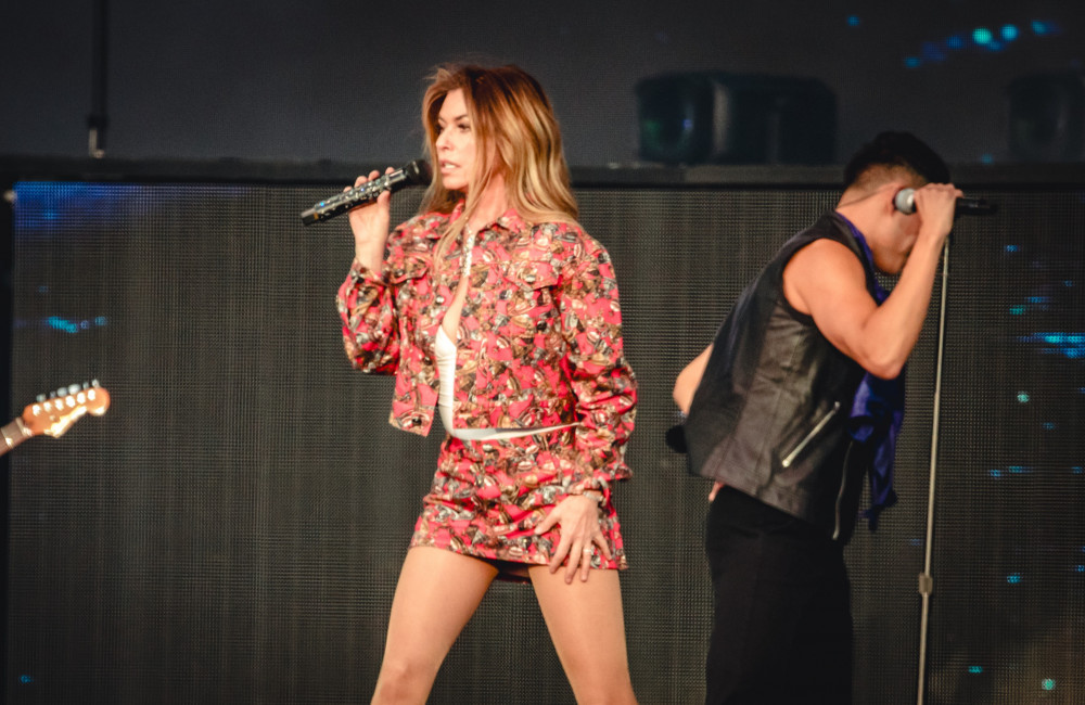 Shania Twain diz que ficou desnutrida ao tentar emagrecer durante a menopausa