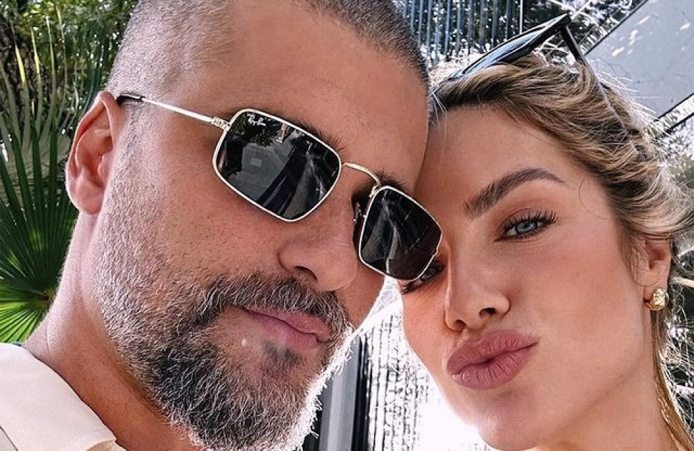 Giovanna Ewbank revela que divide bolsas com Bruno Gagliasso