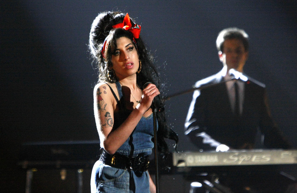 Rolling Stones revelam por que escolheram fazer cover de Amy Winehouse