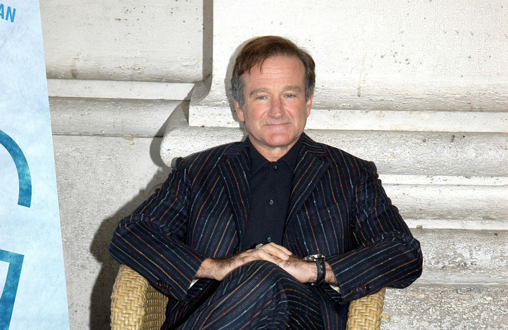Filho de Robin Williams lembra legado do pai com mensagem carinhosa nas redes sociais
