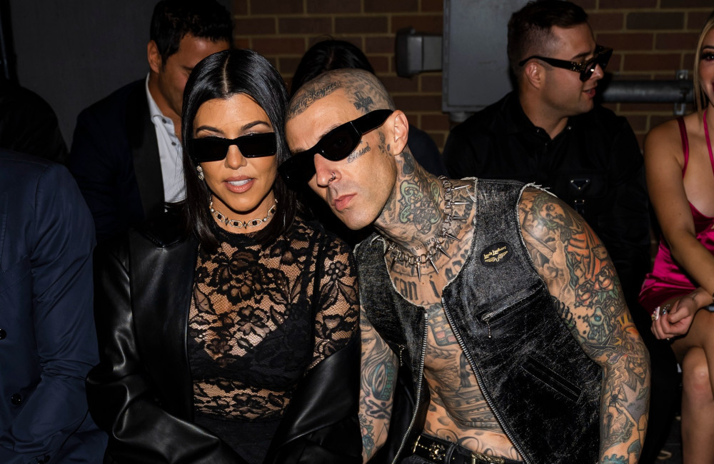 Travis Barker abre o jogo sobre regra de seu casamento com Kourtney Kardashian