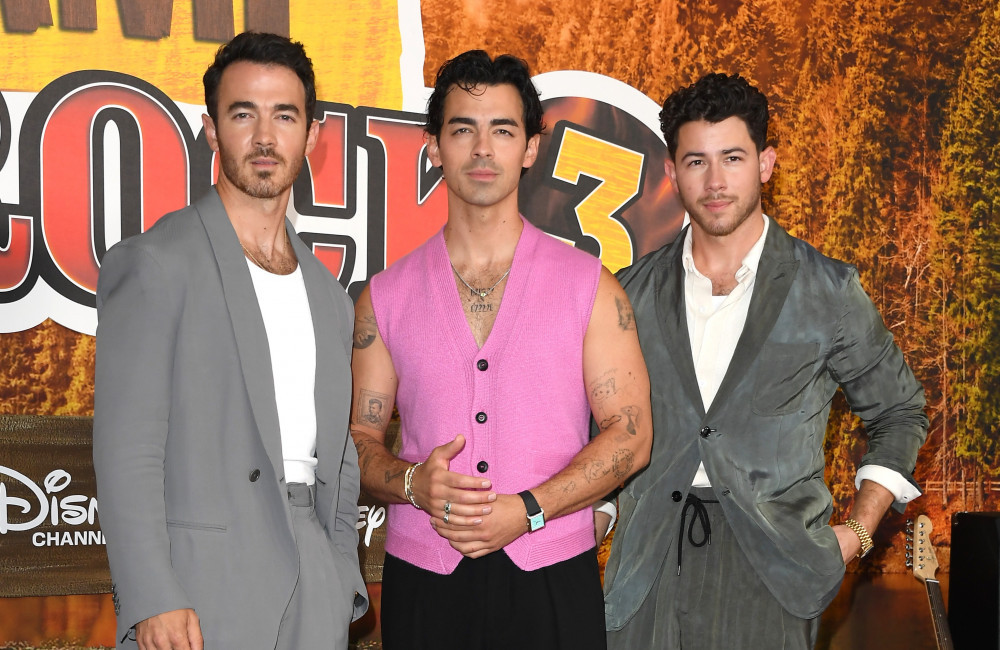 Joe Jonas comenta sobre novas estrelas da Disney: ‘Não sinto inveja de ninguém’