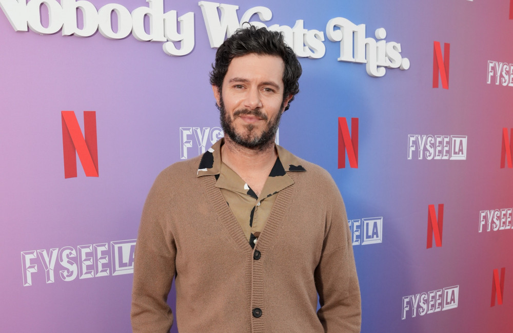Criador de The O.C. revela que odiou Adam Brody durante teste desastroso para a série