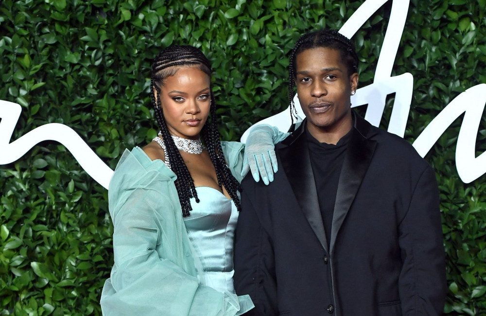 A$AP Rocky diz que se arrepende de revelar que Rihanna está trabalhando em novas músicas